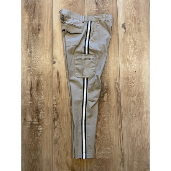 Athleta Cargo Pant - Picture 3 of 16